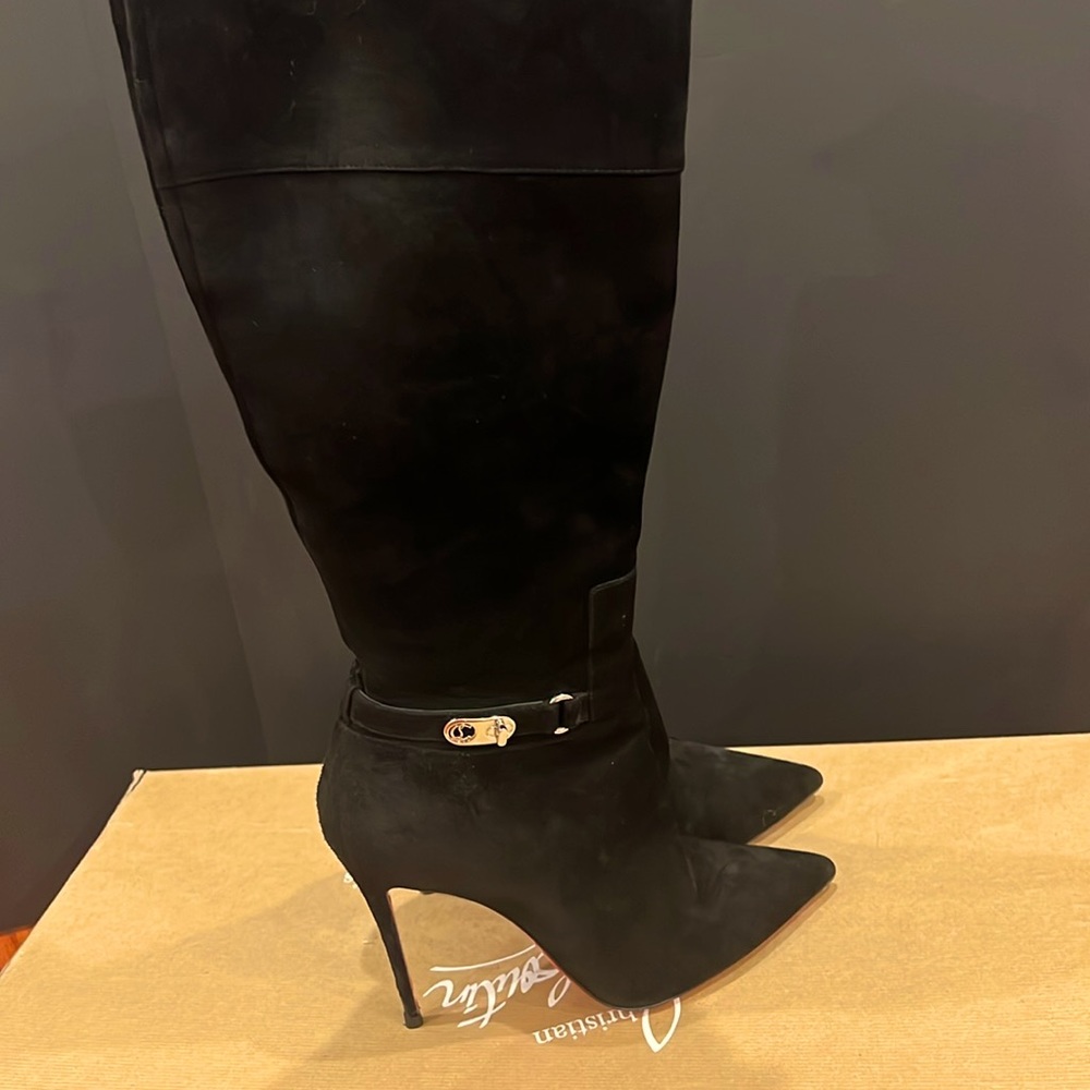 Christian Louboutin LOCK KATE BOTTA 100 Suede Knee High Tall boots size 39 1/2